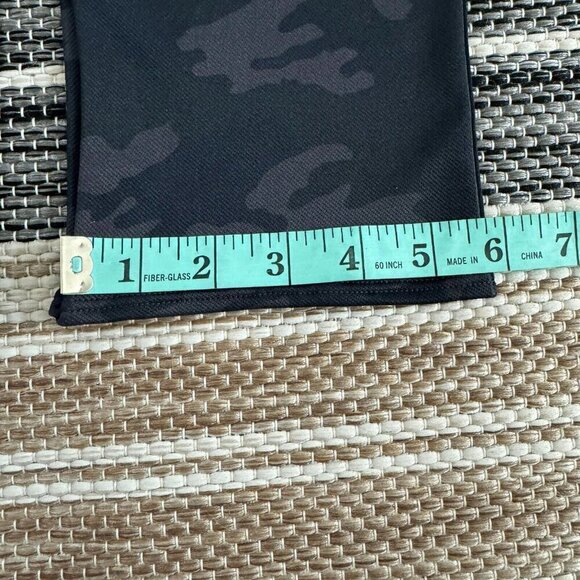 Spanx Look At Me Now Women's Bike Short in Black Camo Pull On Size Medium - Picture 11 of 11